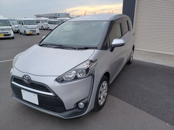 TOYOTA　SIENTA